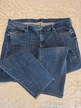 GAP Classic Women's Blue Denim Jeans
